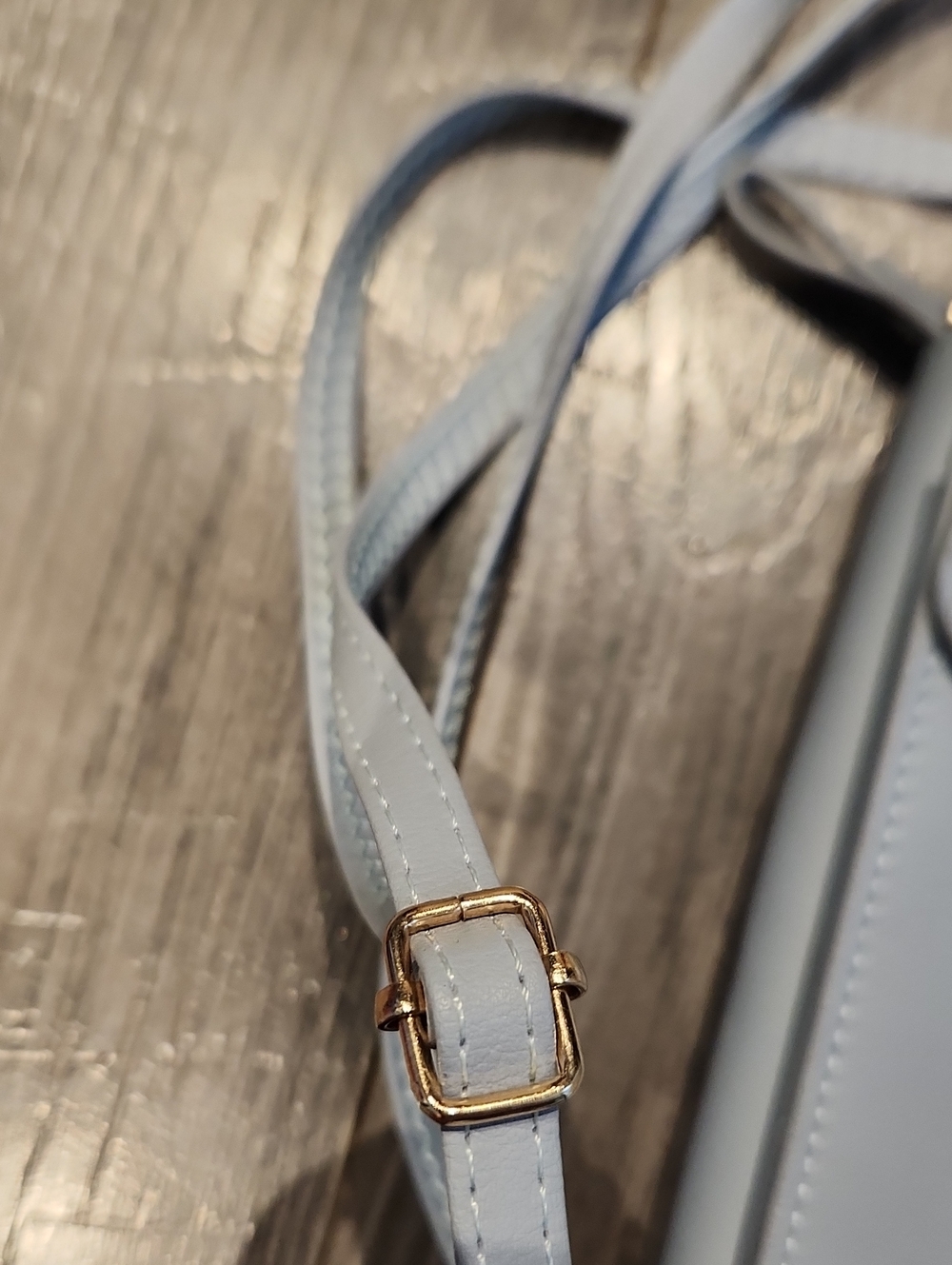 EUC Forever Lovely Designed For Madley Adjustable Crossbody Wristlet - Picture 3 of 11